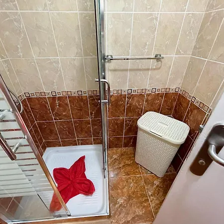 Sierra Apartment *